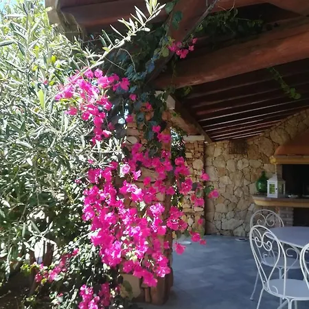 Villino Del Pepe Rosa Villasimius