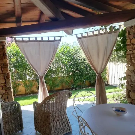 Villino Del Pepe Rosa Holiday home Villasimius