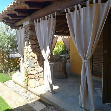 Nyaraló Villino Del Pepe Rosa *