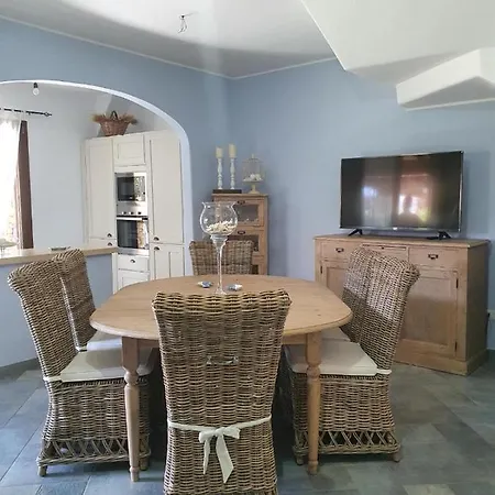 Villino Del Pepe Rosa Feriehus