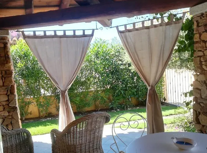 Villino Del Pepe Rosa Dom wakacyjny Villasimius